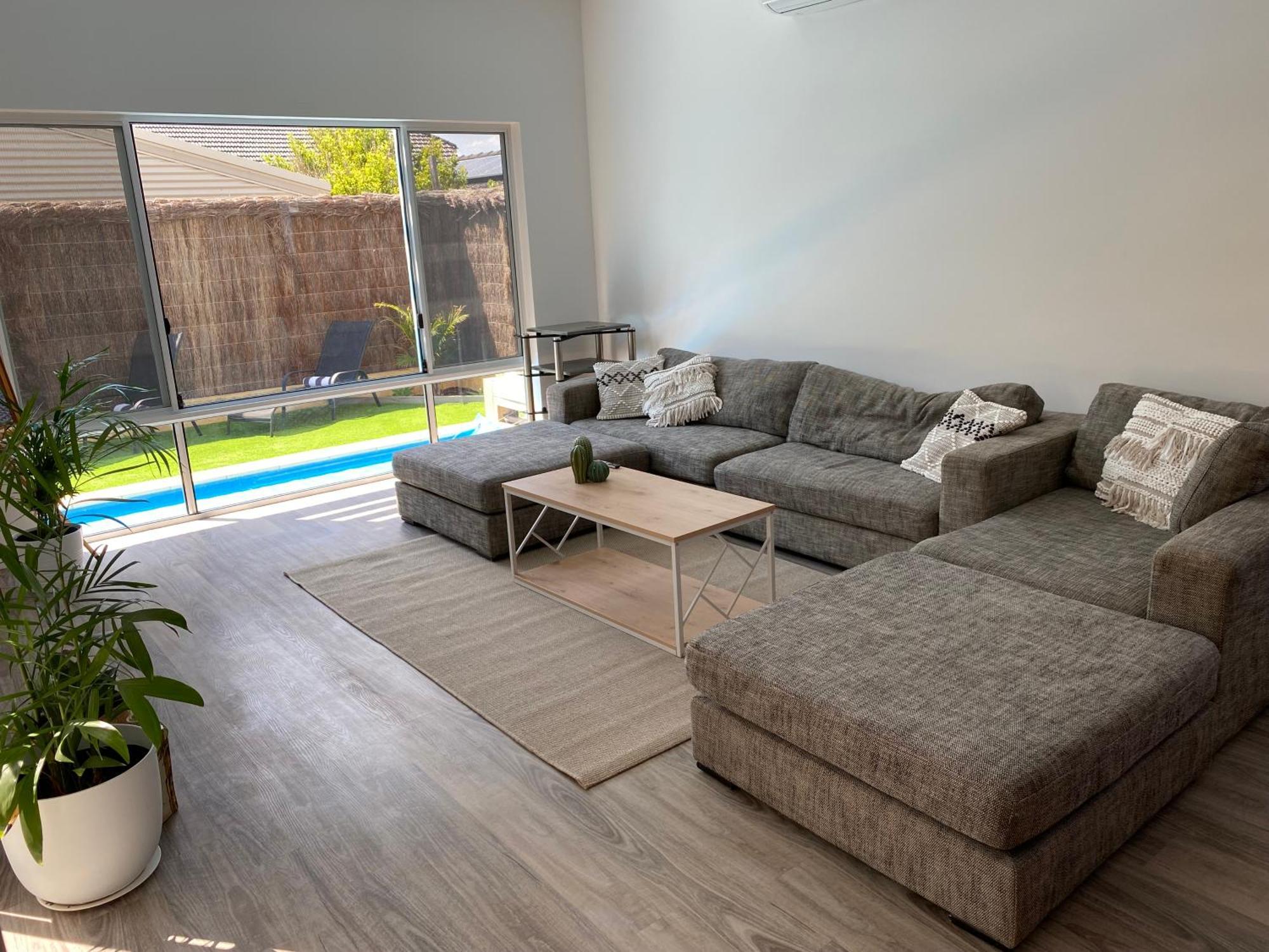 Sols Place Boutique Pool Villas Kalbarri Bilik gambar